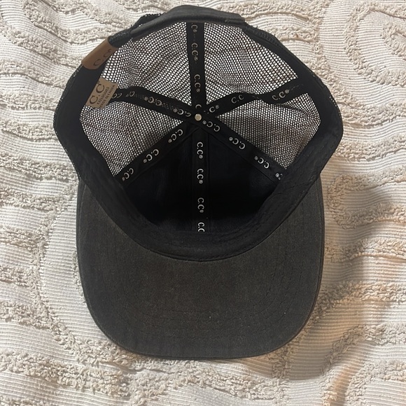 CC brand hat with Velcro back and jeweled heart - Picture 6 of 9